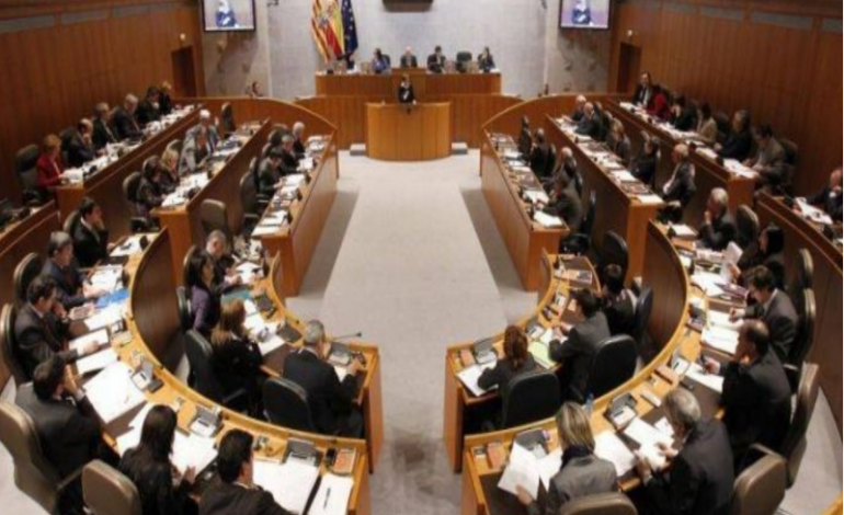 Debate en el parlamento aragonés sobre la relación entre juegos de azar y ludopatía