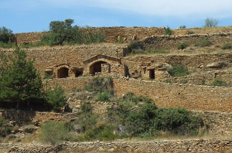 Alto Aragón en Común reclama al Gobierno medidas para conservar la técnica de construcción en piedra seca