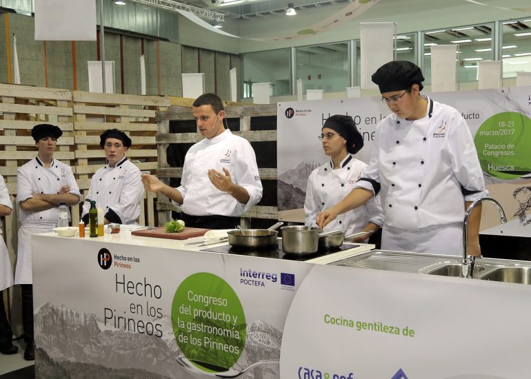 La escuela de hostelería de Guayente oferta tres menús Hecho en los Pirineos