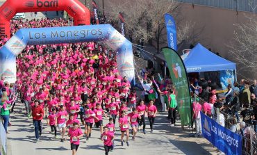 Gran ambiente y participación en la VI Carrera solidaria en beneficio de la Asociación Española contra el Cáncer celebrada en Sariñena con casi mil inscritos