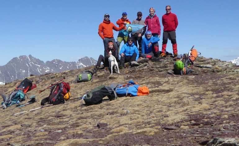 El Club Montisonense de Montaña asciende al Pico Puerto Viejo