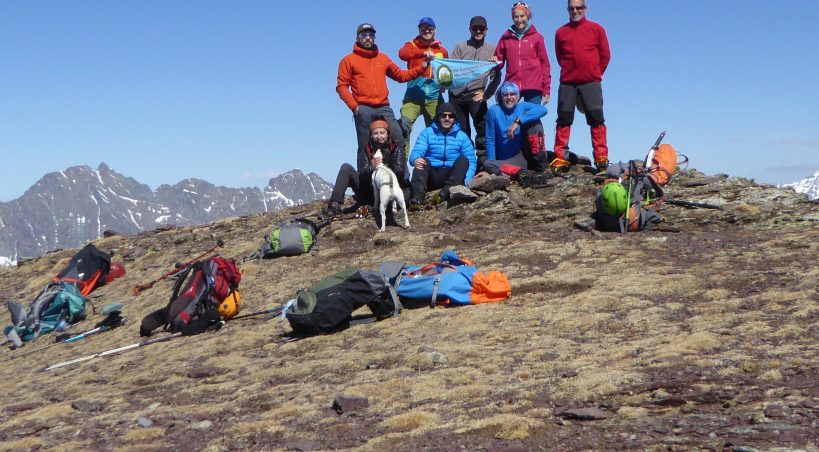 El Club Montisonense de Montaña asciende al Pico Puerto Viejo