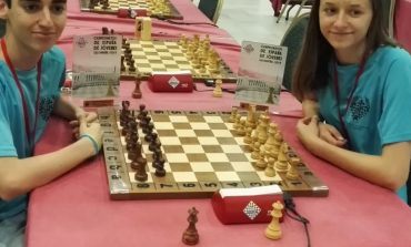 Los ajedrecistas de Monzón y Huesca Pedro Antonio Ginés y María Eizaguerri, Campeones de España sub 16