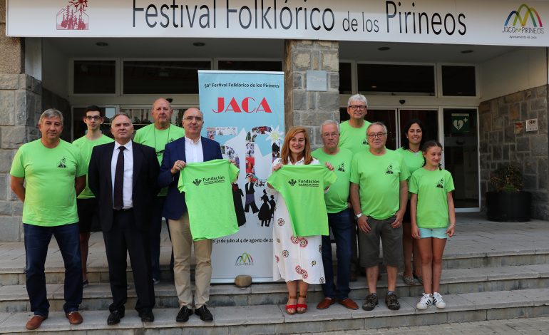 Los voluntarios del Festival Foklórico de los Pirineos, listos para sus semanas más intensas