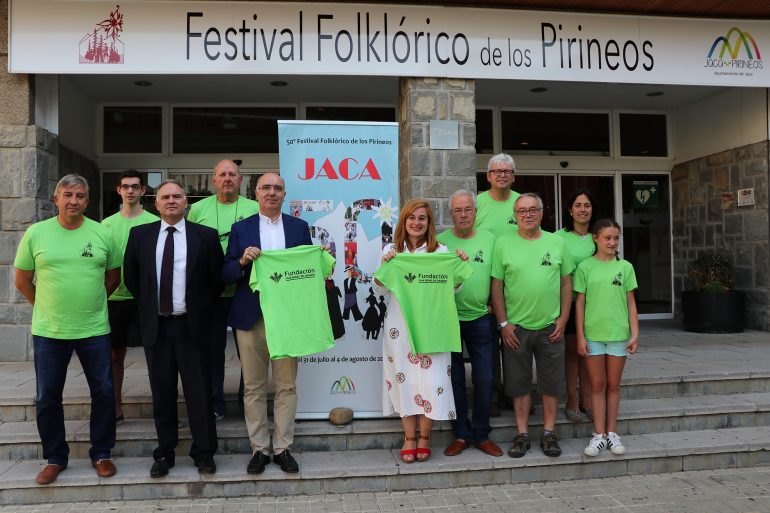 Los voluntarios del Festival Foklórico de los Pirineos, listos para sus semanas más intensas