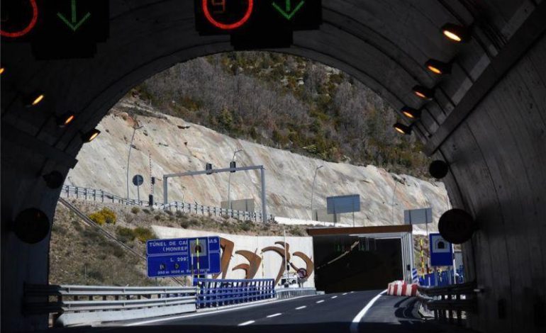 La Guardia Civil investiga a un conductor por adelantar de forma temeraria dentro de un túnel del Monrepós