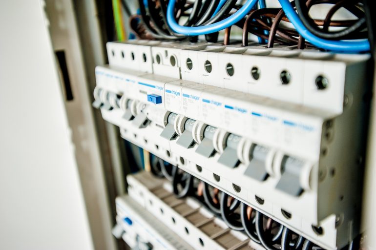 Las ventajas de contar con material eléctrico de calidad