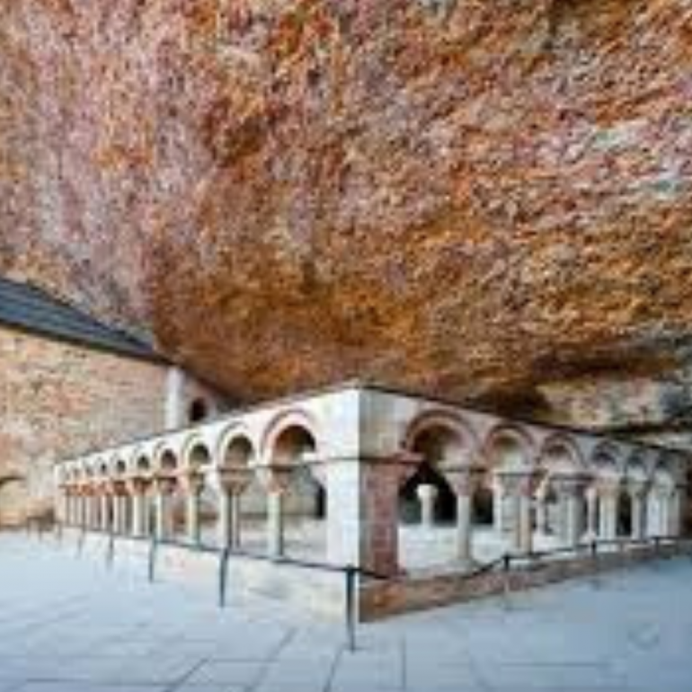 Los dos Monasterios de San Juan de la Peña reabrirán sus puertas el 12 de junio