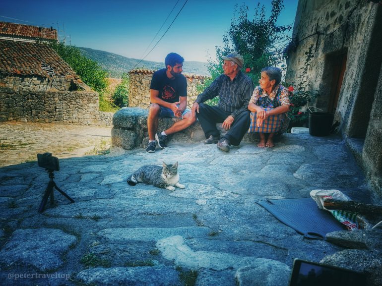 La España que abandonamos’, un recorrido de seis días que retrata la vida y las experiencias de quienes siguen dando vida a esa España rural que hemos ido dejando atrás