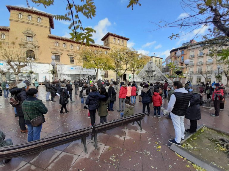 aragoza y Huesca se suman mañana domingo a las caravanas de coches contra la precariedad laboral en el sector público que recorrerán 27 ciudades españolas