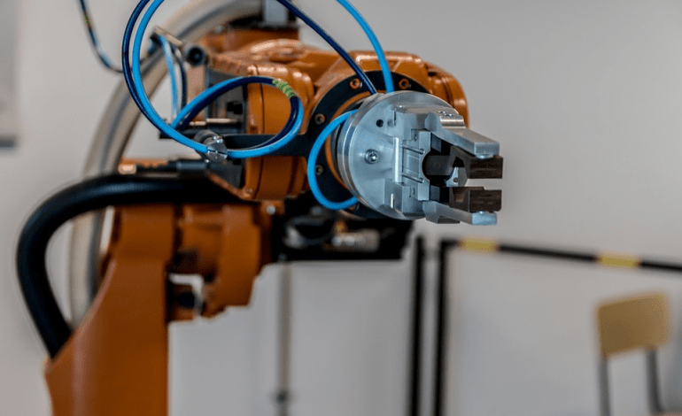 Aunav.NEO, el robot fabricado en Huesca para desactivar explosivos es importado a Asia