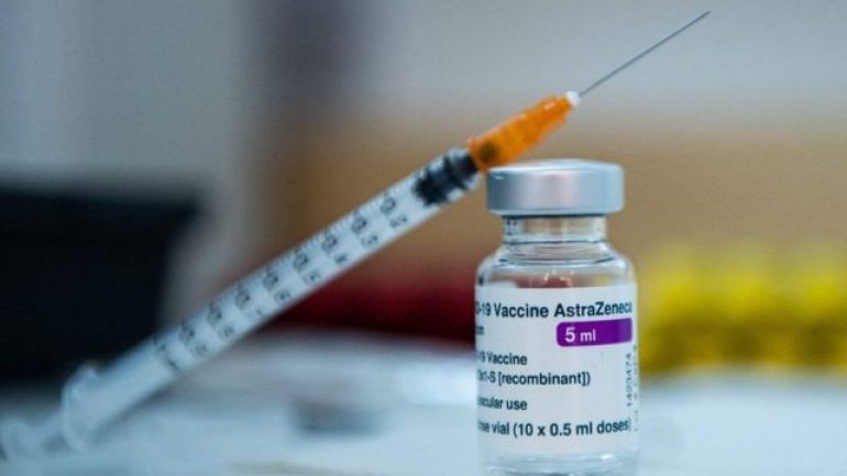 El Ministerio de Sanidad suspende durante las dos próximas semanas la vacunación con la vacuna de AstraZeneca