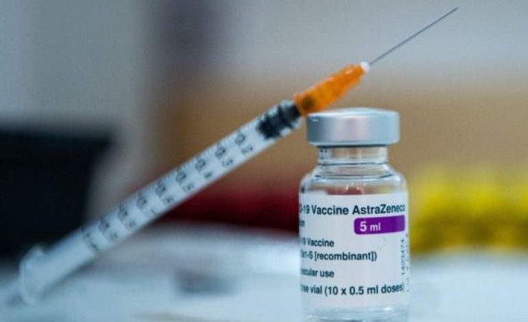 El Ministerio de Sanidad suspende durante las dos próximas semanas la vacunación con la vacuna de AstraZeneca