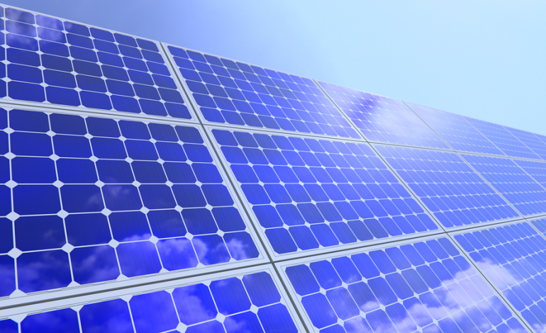 Amazon desarrolla proyectos de energías renovables en Zaragoza, Badajoz y Sevilla