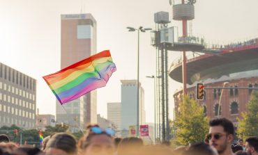 Un Juzgado de Zaragoza declara contrario a derecho  la colocación de la bandera LGTBI en el Ayuntamiento 