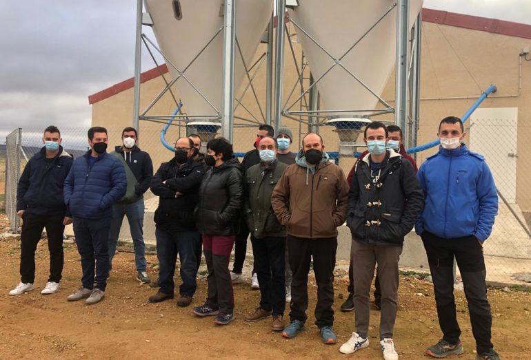 El PAR defiende la ganadería intensiva en Aragón «que son granjas familiares que fijan población»