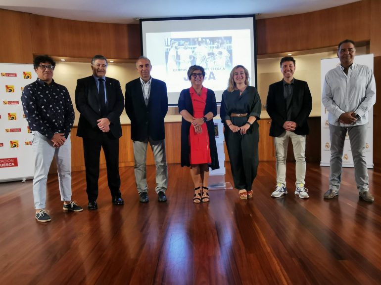 La Magia de los valores del fútbol transmitidos por la Fundación Real Madrid en el Campus Experience en Jaca