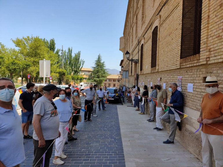 Aniversario del abrazo al antiguo Seminario de Huesca