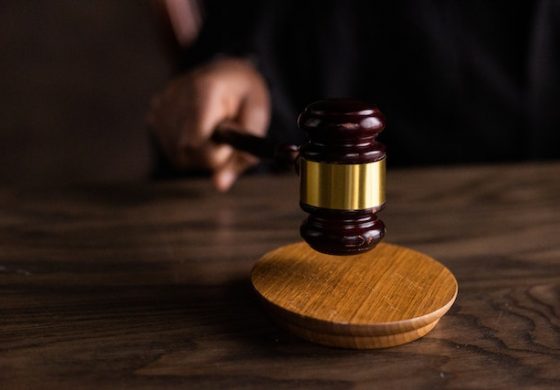 El Tribunal Supremo rebajó en dos años una pena de asesinato de 40 por una capucha