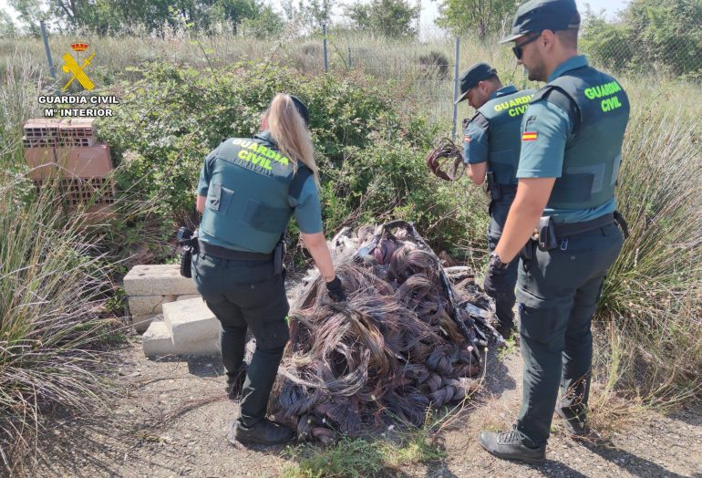 La Guardia Civil detiene a dos personas por robo de cable de cobre