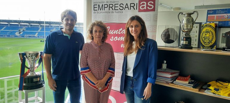 AMEPHU y SD Huesca firman un convenio de colaboración para “activar” iniciativas que fomenten la igualdad en el deporte