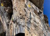 La Guardia Civil de Boltaña recoge un huevo de Quebrantahuesos en el Pirineo Aragonés