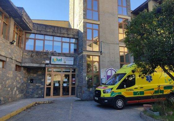 Aínsa denuncia la falta de un pediatra en su centro de salud y en el resto de consultorios de la comarca