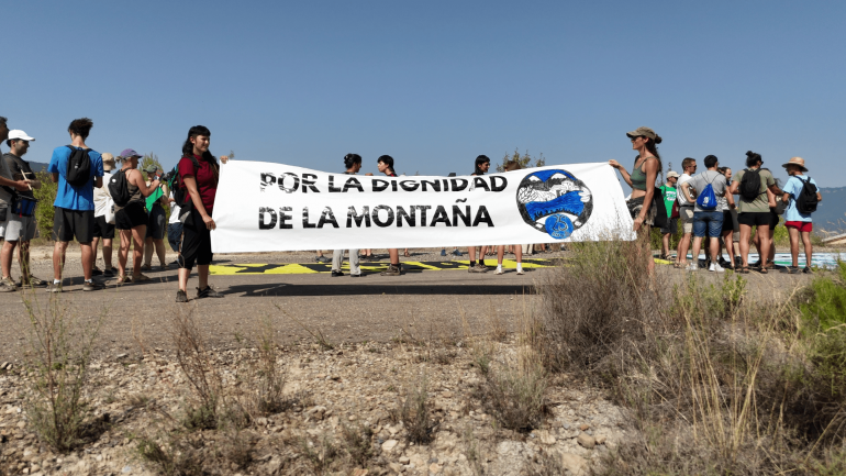 Por un Pirineo vivo y con futuro: «Yesa NO»
