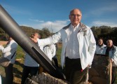 La Asociación Down dona a la ciudad de Huesca un reloj cromosómico de Sol para celebrar su 25 aniversario