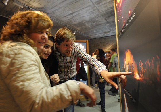 Adentrarse en la fiesta de las Fallas del Pirineo a través de las páginas del libro de Prames