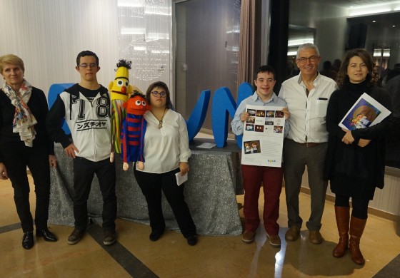 Down Huesca elige Port Aventura para su nuevo calendario solidario 2017