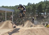 Miguel Gracia y Ramón Capel abren en Vencillón las puertas del primer Bike Park aragonés
