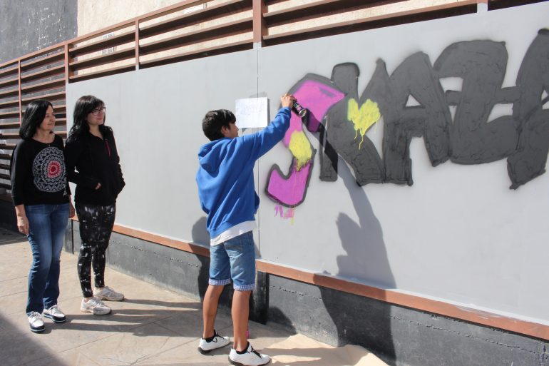El Centro Joven crea un espacio para el graffiti