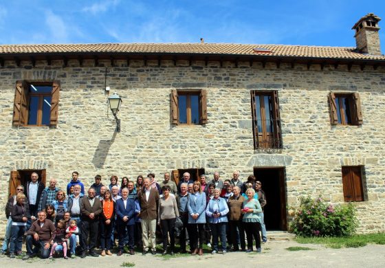 El pueblo de Barbenuta y su antigua escuela cobran vida con el nuevo centro cultural que ya preside rehabilitado la plaza