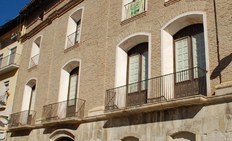 IU pregunta al Ayuntamiento de Fraga por los ordenadores de uso público de la biblioteca del Ayuntamiento del Palau Montcada