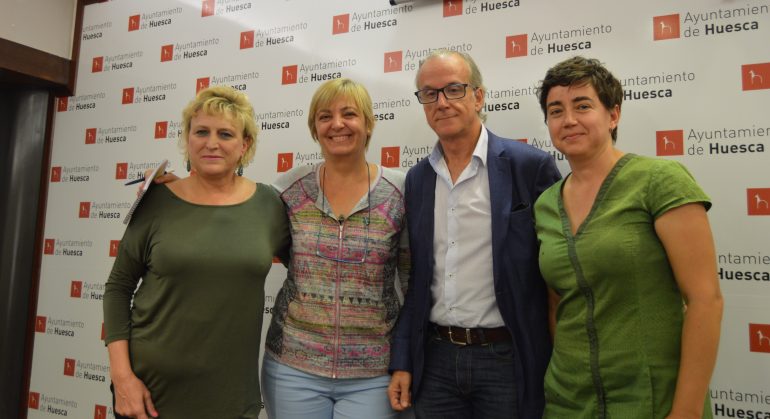 Cambiar Huesca recuerda a Pilar Novales su compromiso con la organización