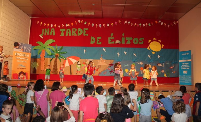 Lluvia de ilusión y solidaridad en el XIV Encuentro de la Escuela Infantil Comarcal de Los Monegros que reunió a 150 niños y niñas en La Almolda