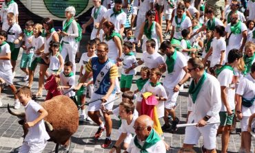Cientos de niños disfrutan en Huesca del espectáculo taurochiquillos