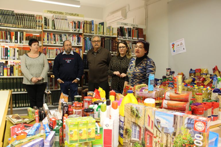 La Biblioteca Solidaria recoge 450 kilos de alimentos para Cáritas y Cruz Roja de Tamarite de Litera
