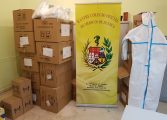 El Colegio Oficial de Médicos de Huesca compra en China 400 monos de protección para distribuir entre los profesionales del 061, hospitales, residencias y centros de salud de la provincia
