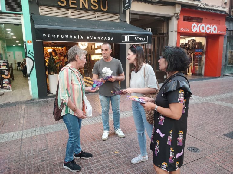Podemos Aragón sale a la calle para trasladar a la población sus medidas para proteger a las familias
