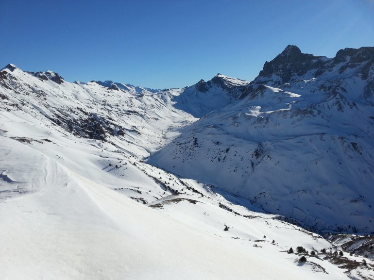 CHA rechaza el proyecto para la unión de estaciones de Astún y Formigal a través de Canal Roya