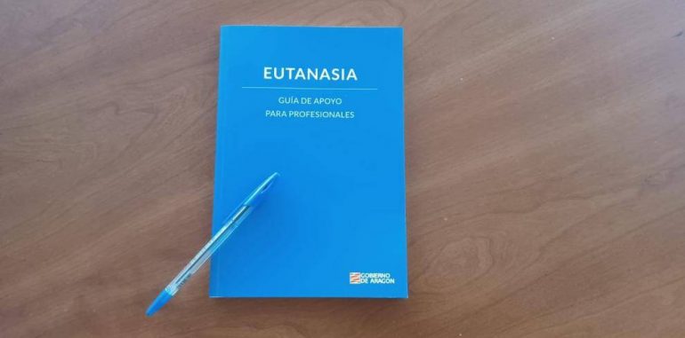 Los sanitarios aragoneses reciben una guía de apoyo para la práctica de la Eutanasia