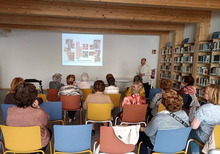 Cáritas Huesca celebra el Día Mundial del Comercio Justo con varias actividades